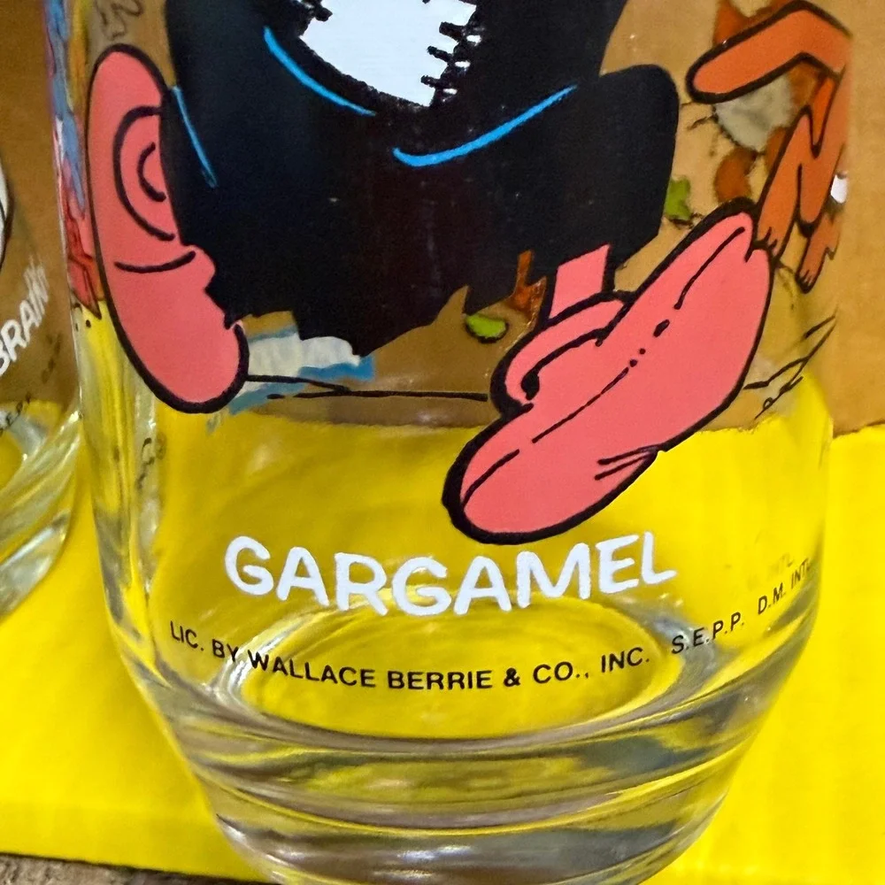2 Vintage‎ 1982 Smurfs Glasses w/ Gargamel Azrael Wallace Berrie Peyo Collector